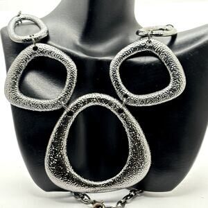 Paparazzi Silver Geometric  Necklace